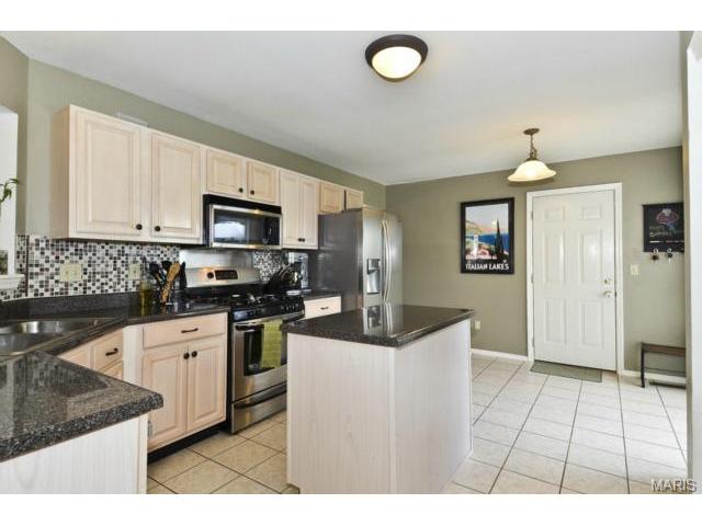1413 Apple Valley Dr, O'fallon, MO 63366 photo 7