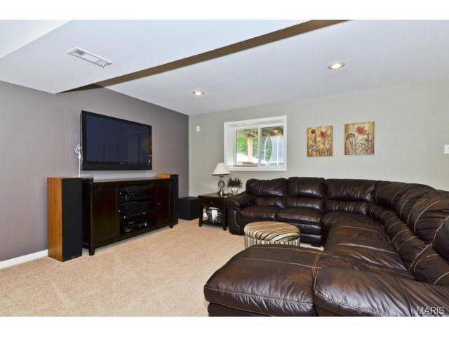 418 Buckhurst Dr, Ballwin, MO 63021 photo 19