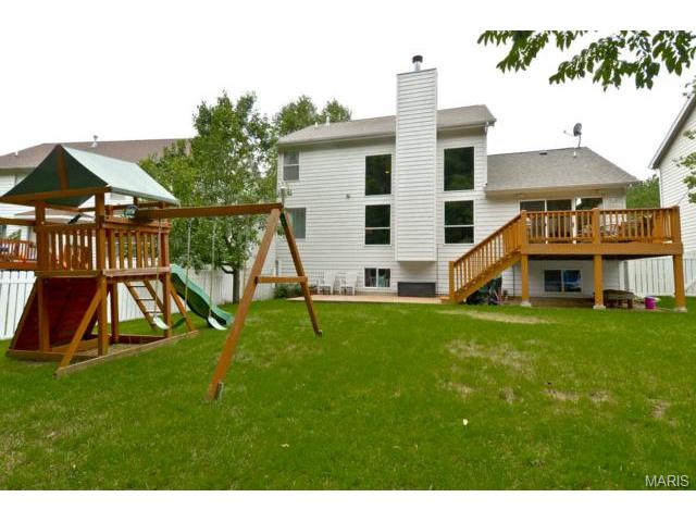 418 Buckhurst Dr, Ballwin, MO 63021 photo 26