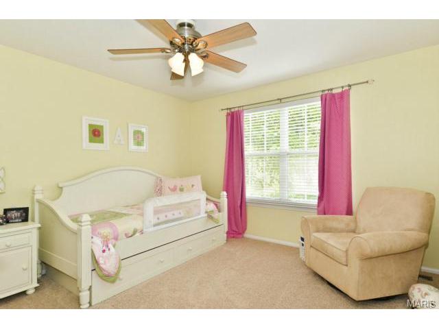 418 Buckhurst Dr, Ballwin, MO 63021 photo 16