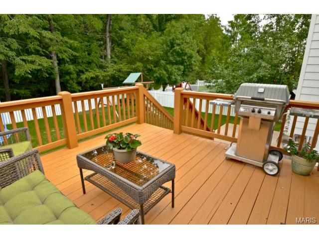 418 Buckhurst Dr, Ballwin, MO 63021 photo 25