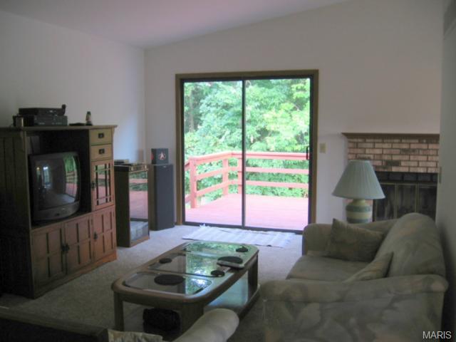 45 Chip Dr, O'fallon, MO 63366 photo 2