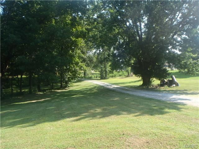 1052 Highway P, O'fallon, MO 63366 photo 3