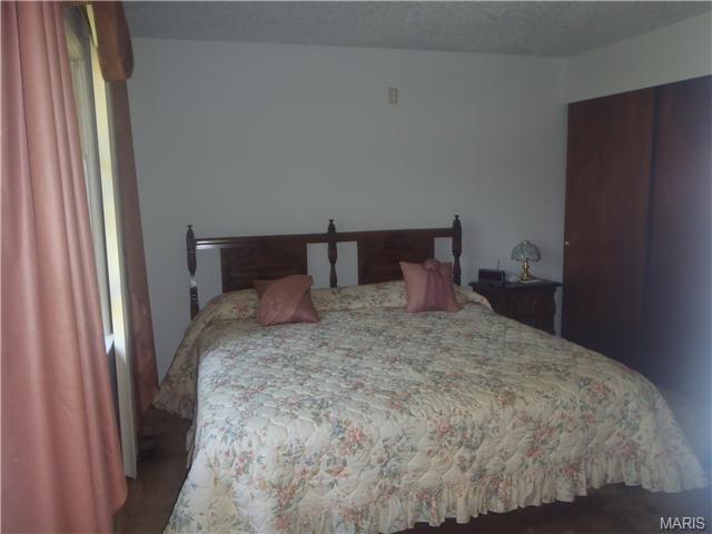 1052 Highway P, O'fallon, MO 63366 photo 17