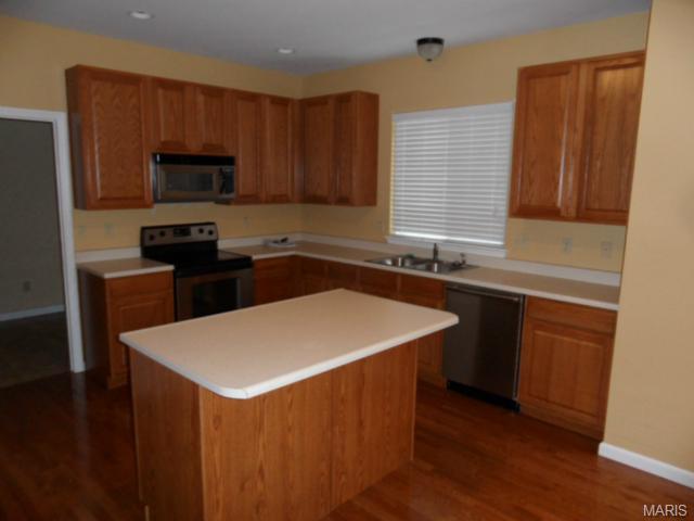 107 Preston Cir, O'fallon, MO 63368 photo 7