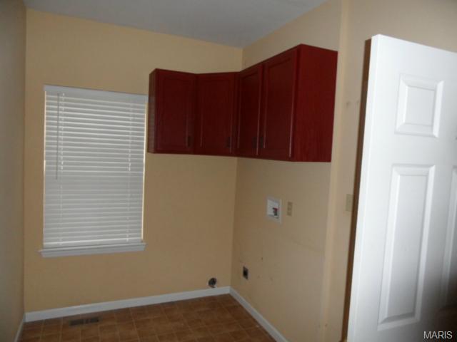 107 Preston Cir, O'fallon, MO 63368 photo 9