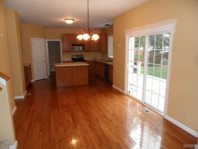 107 Preston Cir, O'fallon, MO 63368 photo 6