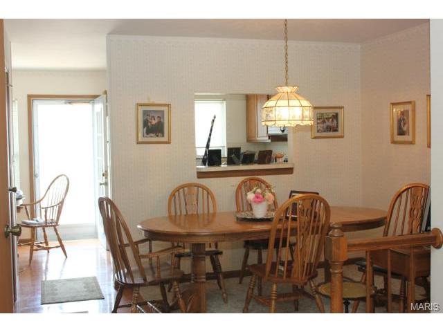  16520 Carriage View Ct, Grover, MO 63040 photo 4