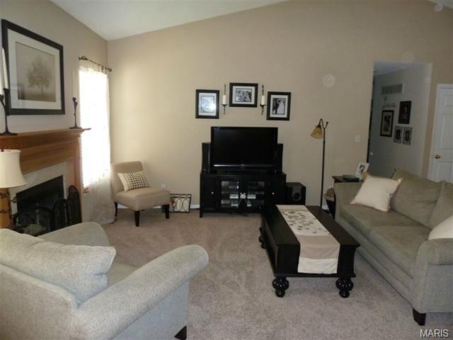 725 Diamond Pointe, O'fallon, MO 63366 photo 6
