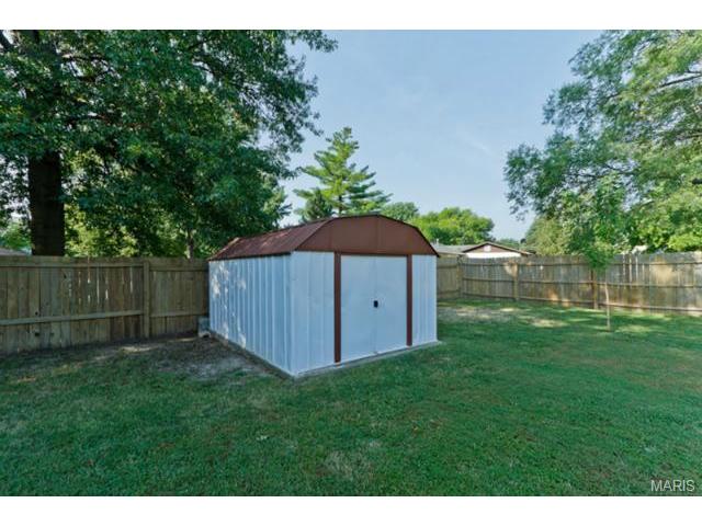 907 Clover Ln, O'fallon, MO 63366 photo 32