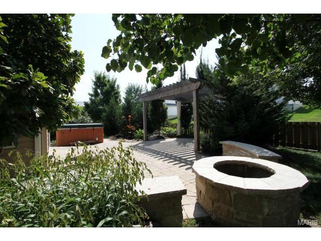 5 Vantage Pass, O'fallon, MO 63366 photo 2