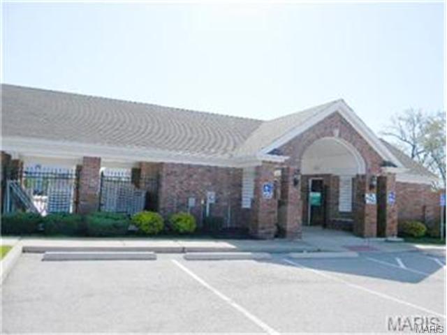 6200 Spring Creek Ln, O'fallon, MO 63368 photo 3