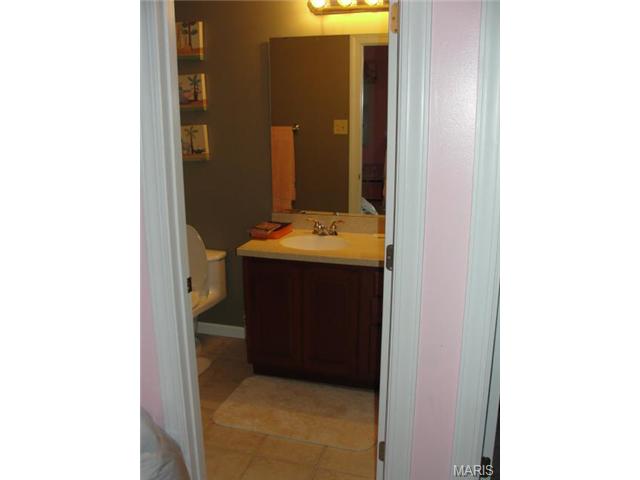 204 Camelot Dr, Weldon Spring, MO 63304 photo 39