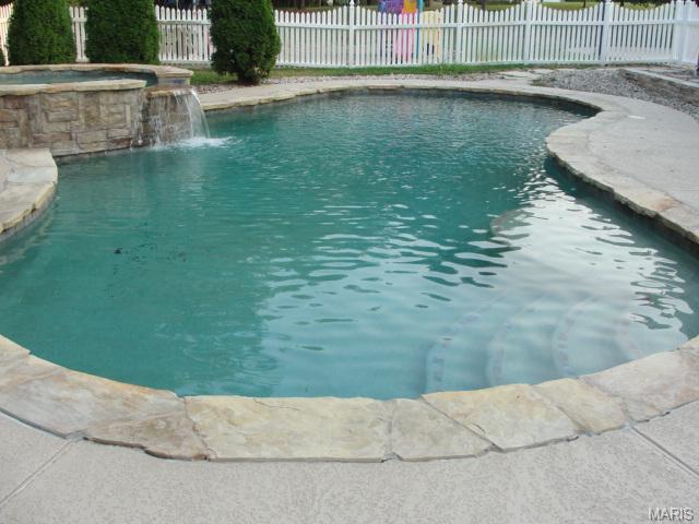 204 Camelot Dr, Weldon Spring, MO 63304 photo 21