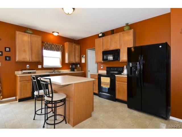1969 Briarfield Dr, O'fallon, MO 63367 photo 7