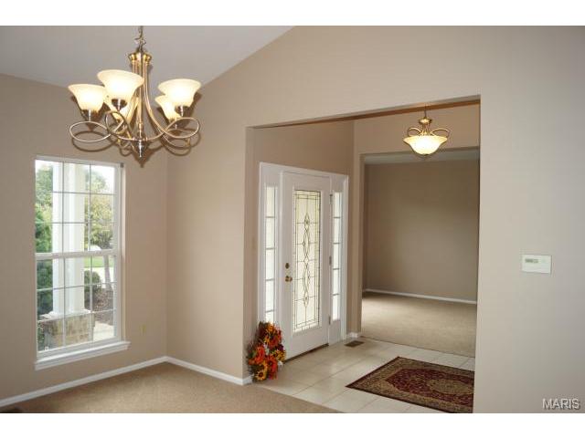 5525 Hennsley Cir, Weldon Spring, MO 63304 photo 3