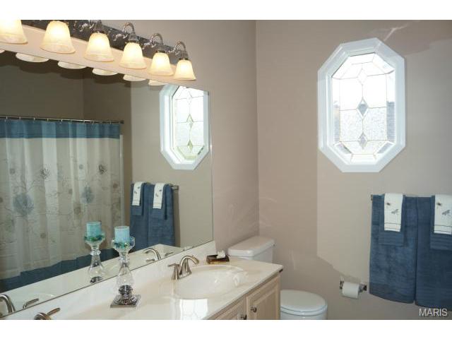 5525 Hennsley Cir, Weldon Spring, MO 63304 photo 11