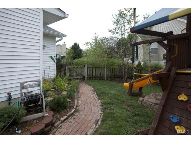 1828 Sapling Dr, O'fallon, MO 63366 photo 28