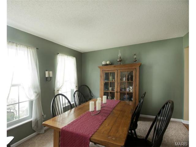 1828 Sapling Dr, O'fallon, MO 63366 photo 14