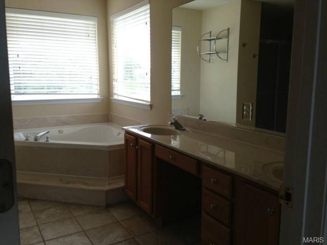 4 Deer Pointe Ct, O'fallon, MO 63366 photo 15