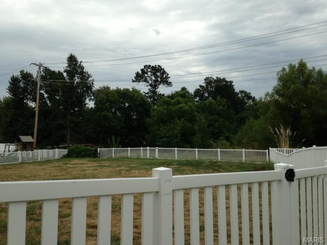 4 Deer Pointe Ct, O'fallon, MO 63366 photo 3