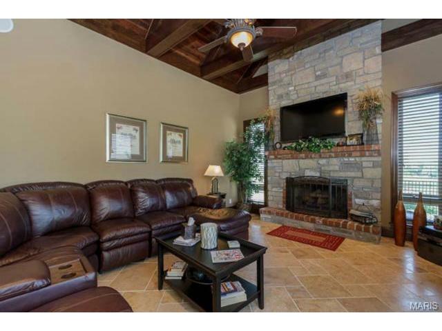 4717 Crosshaven Dr, Weldon Spring, MO 63304 photo 17