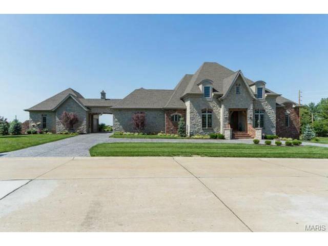 4717 Crosshaven Dr, Weldon Spring, MO 63304 photo 1