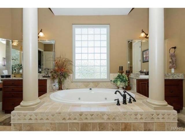 4717 Crosshaven Dr, Weldon Spring, MO 63304 photo 24