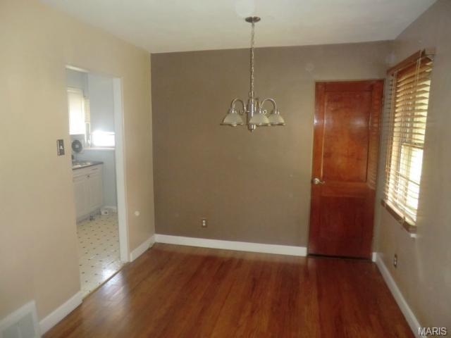 7129 Sharp Ave, Saint Louis, MO 63116 photo 4