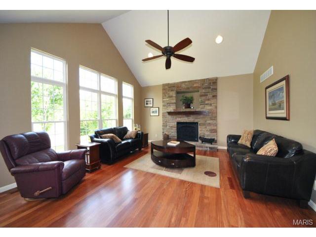 1668 Duvall Ct, O'fallon, MO 63368 photo 5