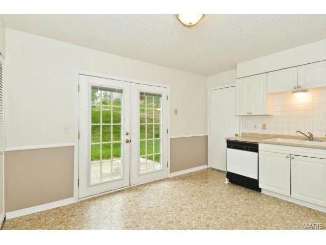 2312 Laredo, O'fallon, MO 63368 photo 6