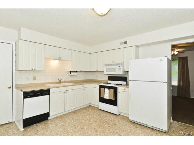 2312 Laredo, O'fallon, MO 63368 photo 7