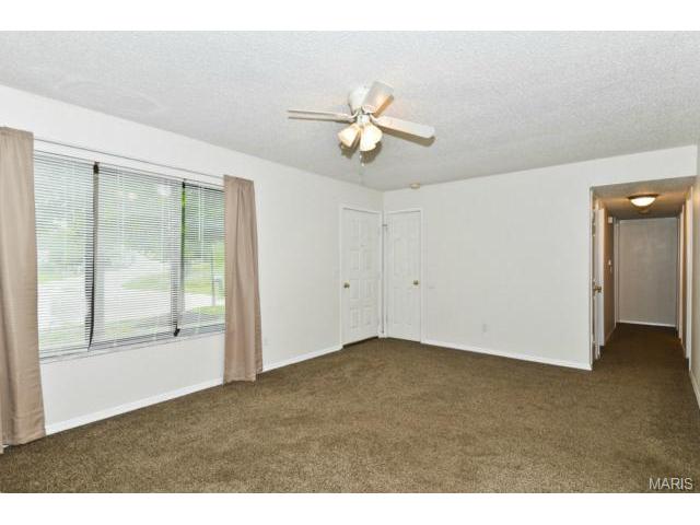 2312 Laredo, O'fallon, MO 63368 photo 4