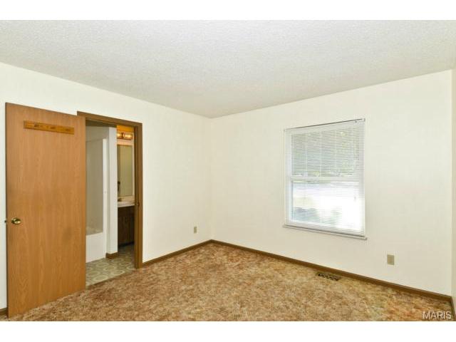4 Oak Cir, O'fallon, MO 63366 photo 11
