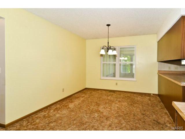 4 Oak Cir, O'fallon, MO 63366 photo 5