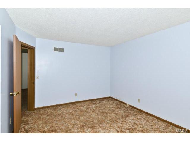 4 Oak Cir, O'fallon, MO 63366 photo 18