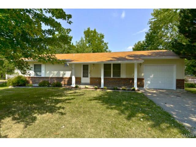 4 Oak Cir, O'fallon, MO 63366 photo 1
