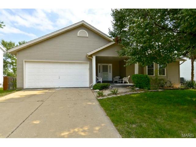 2215 Beckewith Trl, O'fallon, MO 63368 photo 1
