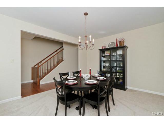 948 Molloy Dr, O'fallon, MO 63366 photo 6