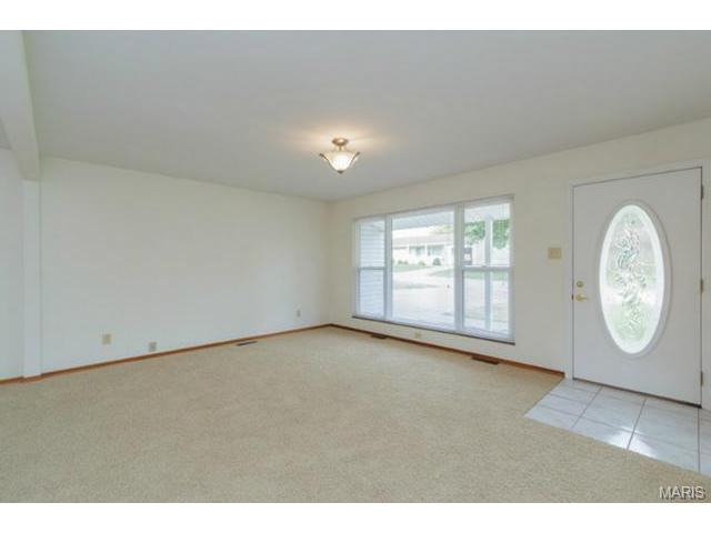 206 Cordes St, O'fallon, MO 63366 photo 2