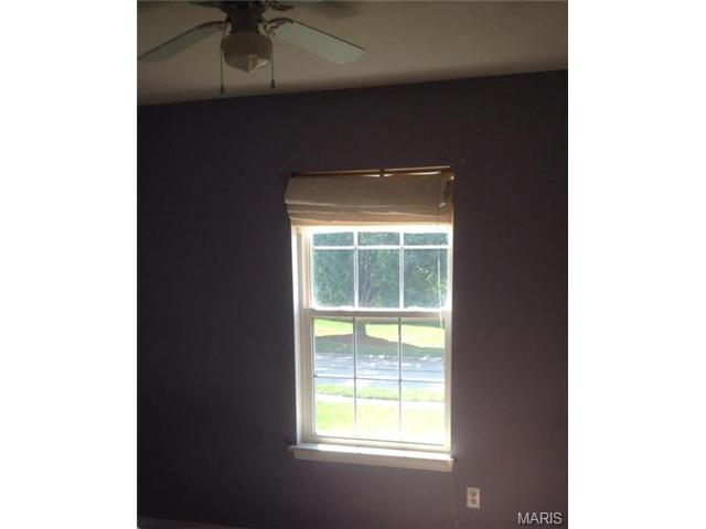 227 Royalltrail Ln, O'fallon, MO 63368 photo 3