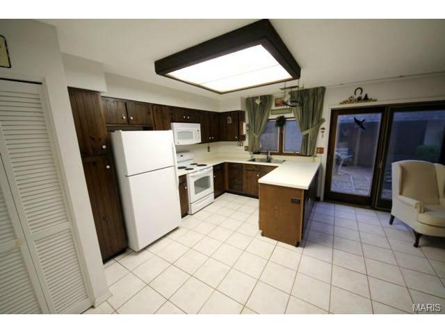 2624 Hampton Rd, Saint Charles, MO 63303 photo 7