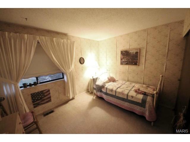 2624 Hampton Rd, Saint Charles, MO 63303 photo 17