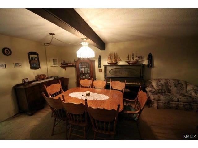 2624 Hampton Rd, Saint Charles, MO 63303 photo 6