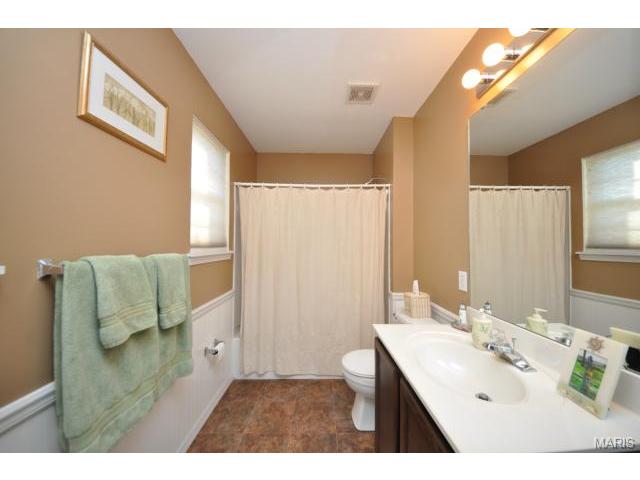 315 Tyndale Dr, O'fallon, MO 63366 photo 15