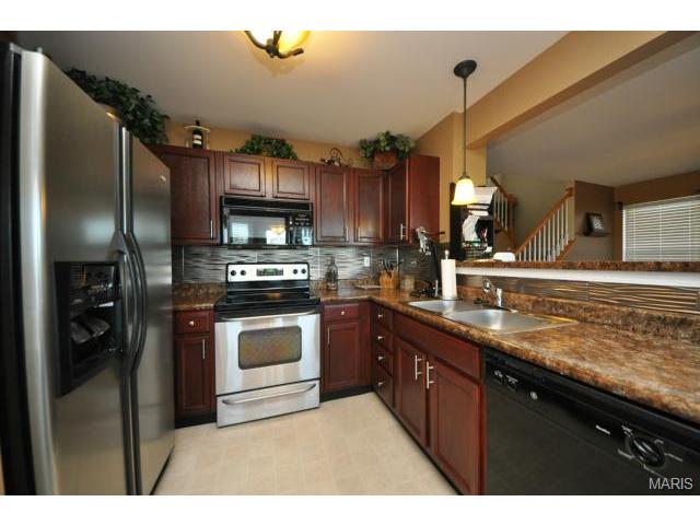 315 Tyndale Dr, O'fallon, MO 63366 photo 6