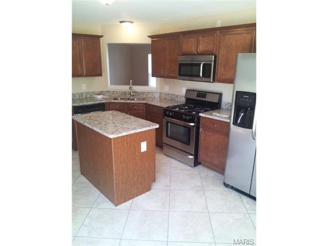 1482 Chambers, O'fallon, MO 63366 photo 4