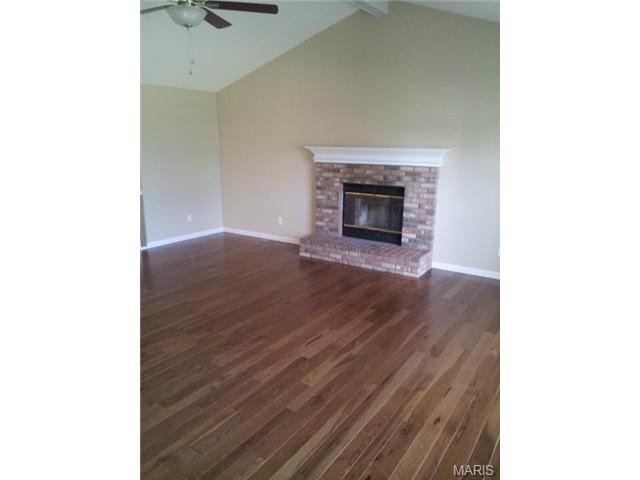 1482 Chambers, O'fallon, MO 63366 photo 3