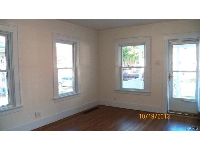 2017 Moore Ave, Saint Charles, MO 63301 photo 4