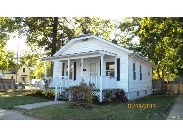 2017 Moore Ave, Saint Charles, MO 63301 photo 2